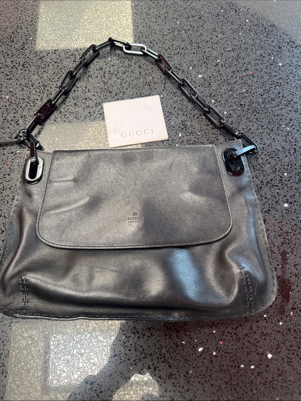 Gucci Black Leather Shoulder Bag with Chain-Link Strap